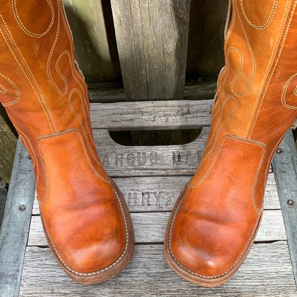 Sold FRYE True Vintage Campus Swirl Embroidery Zippered Tall Knee High Boots 7.5 - Picture 5 of 15